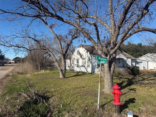 402 E Rowena, Rosebud, TX, 76570-3422 | Card Image