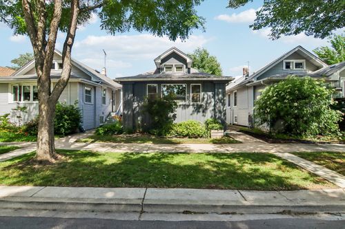 1116 S Harvey Ave, Oak Park, IL, 60304-2134 | Card Image