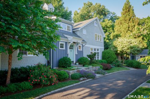 30 Saint Johns Pl, Westport, CT, 06880-2556 | Card Image