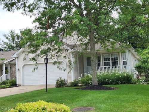 422 Dartmouth Trl, Sagamore Hills, OH, 44067-3403 | Card Image