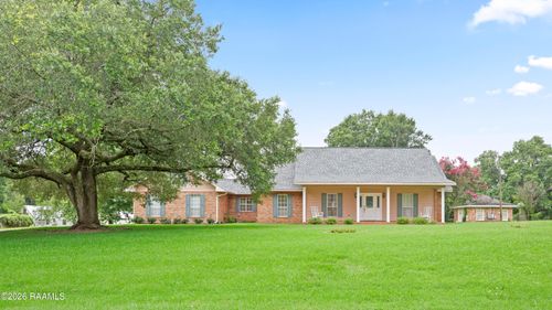152 Flagstation Rd, Opelousas, LA, 70570-4625 | Card Image