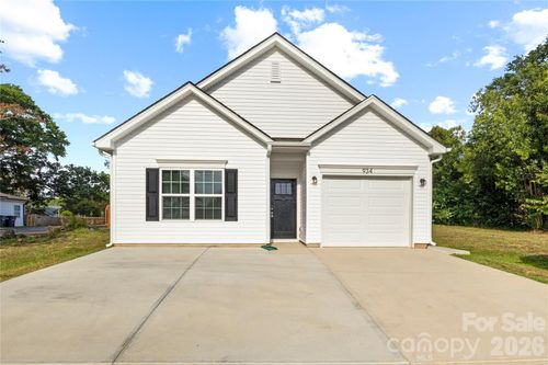 934 N New Hope Rd, Gastonia, NC, 28054-3355 | Card Image