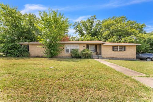 5512 Meadowbrook Drive, Fort Worth, TX, 76112 | Card Image