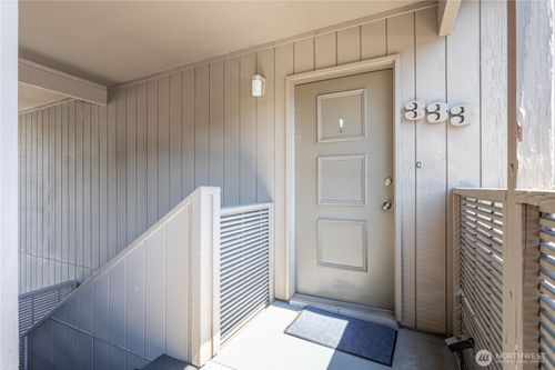 apt-333-429 King St, Wenatchee, WA, 98801-2858 | Card Image