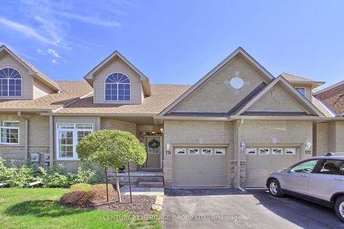 28j-174 Lindsay St N, Lindsay, ON, K9V0A3 | Card Image