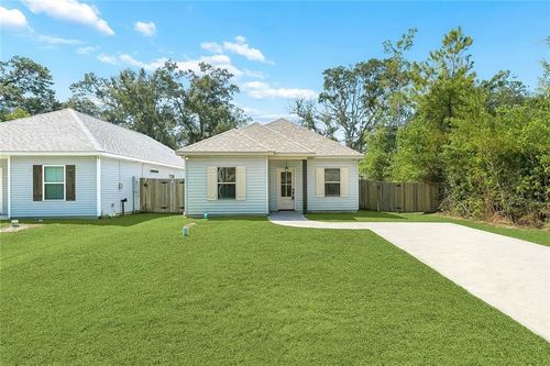 2309 Robin St, Slidell, LA, 70460-6643 | Card Image