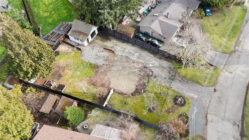 1046 Sabine Rd, Parksville, BC, V9P1S9 | Card Image