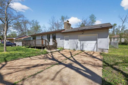 510 W 3rd St, Mountain View, MO, 65548-8037 | Card Image