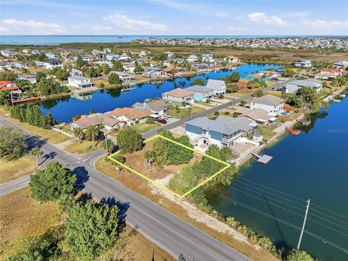 3332 Poinsettia Dr, Hernando Beach, FL, 34607-3421 | Card Image