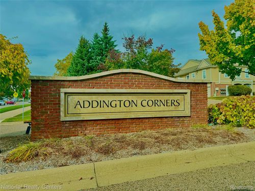 3201 Addington Dr, Commerce Twp, MI, 48390-4004 | Card Image