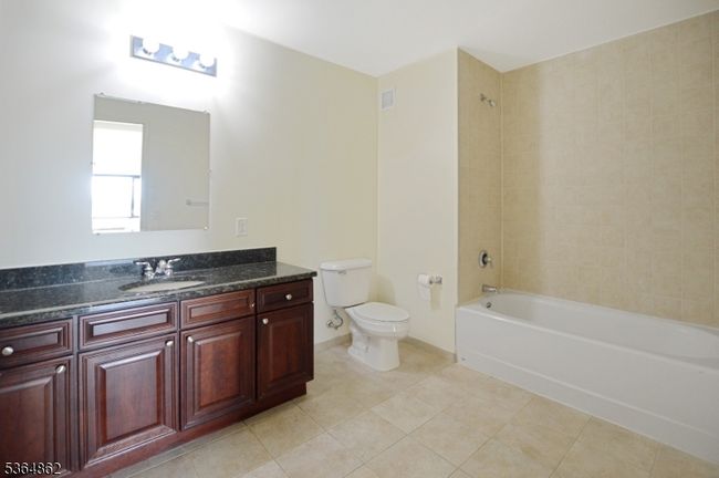 APT-616 - 1 Carriage City Plz, Townhouse with 2 bedrooms, 2 bathrooms and null parking in Rahway NJ | Image 11