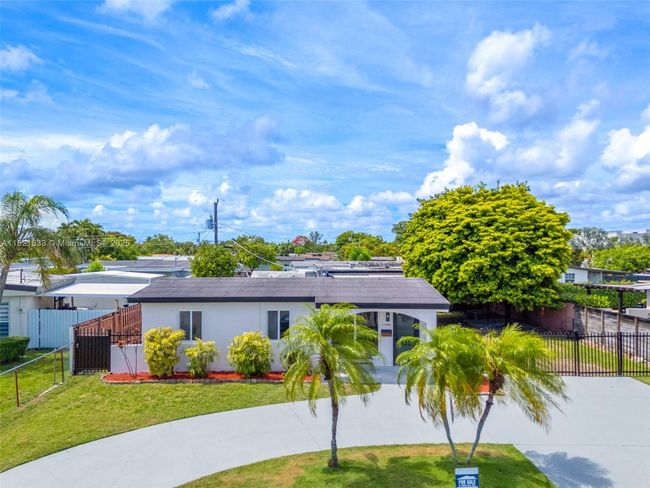 11030 Sw 42 Nd St, House other with 3 bedrooms, 3 bathrooms and null parking in Miami FL | Image 31