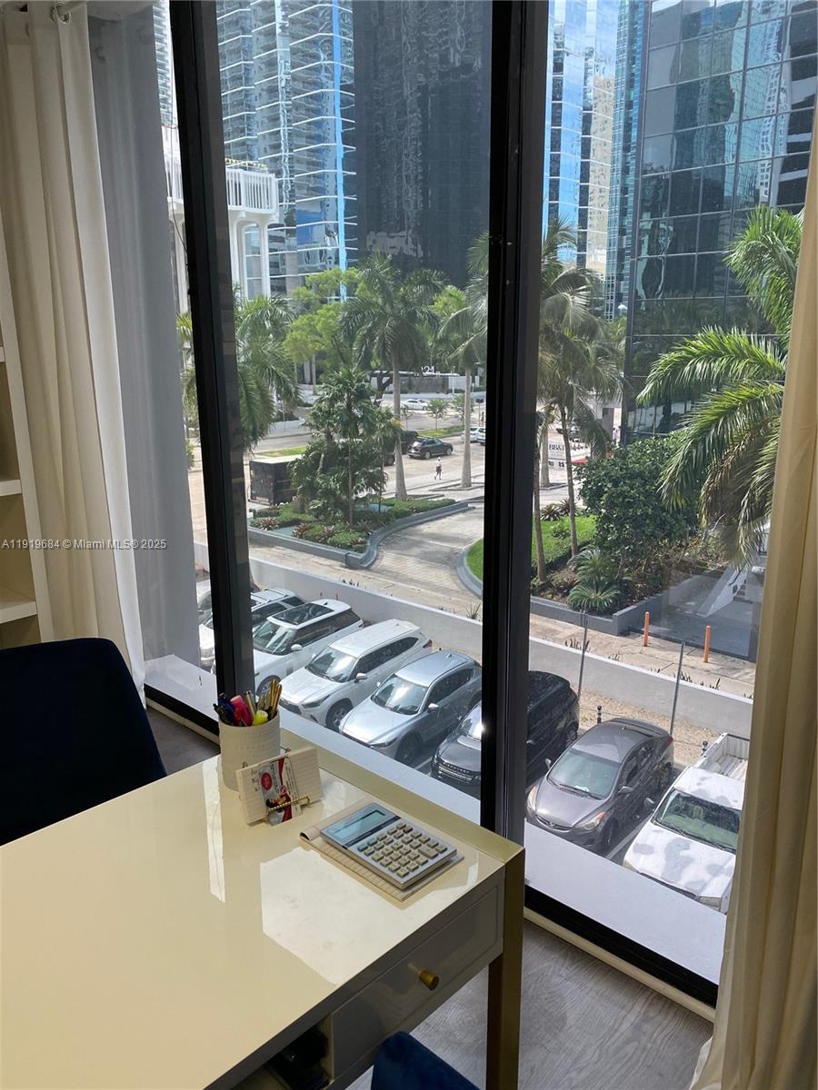 Commercial Sale in Miami 5