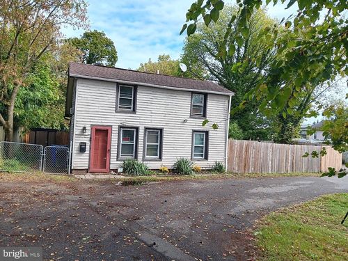 1 Woods Aly, MOUNT HOLLY, NJ, 08060-1878 | Card Image