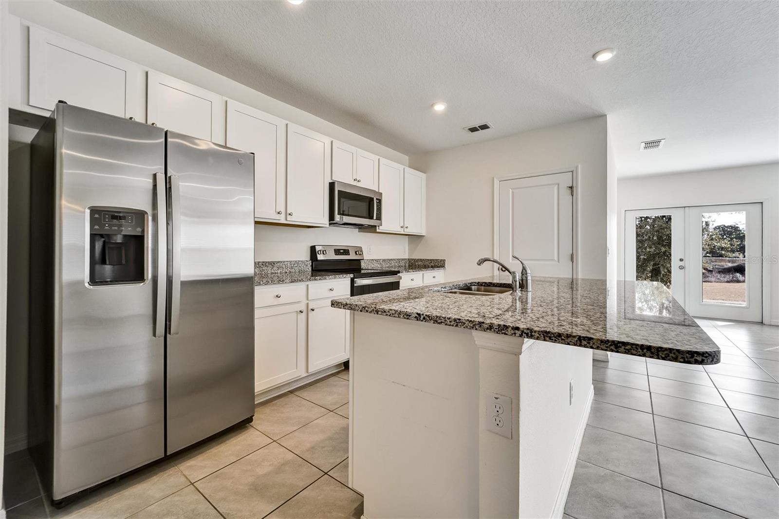 Residential in ZEPHYRHILLS 5