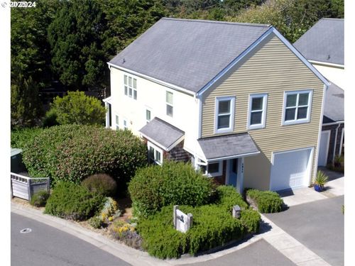 1411 Alder Ct, Bandon, OR, 97411-8872 | Card Image