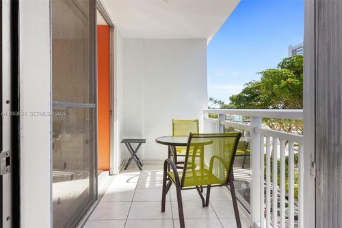 apt-410-1849 S Ocean Dr, Hallandale Beach, FL, 33009-4917 | Card Image