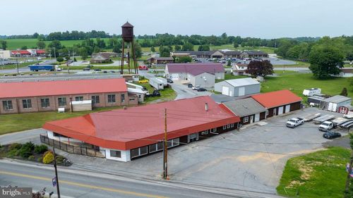 417 Newport Ave, CHRISTIANA, PA, 17509-9628 | Card Image