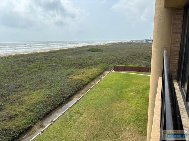 407 - 110 Padre Blvd, Condo with 2 bedrooms, 2 bathrooms and null parking in South Padre Island TX | Image 4