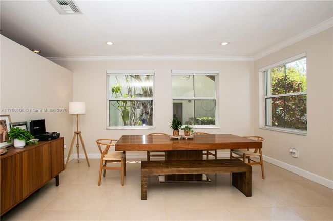 5067 Sw 162 Nd Ave, House other with 4 bedrooms, 3 bathrooms and null parking in Miramar FL | Image 7