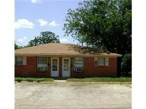 628 Kirkwood St, Abilene, TX, 79603-5925 | Card Image