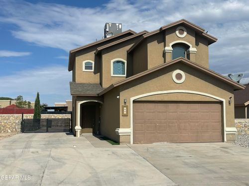 809 Desert Moon Dr, Horizon City, TX, 79928-6572 | Card Image