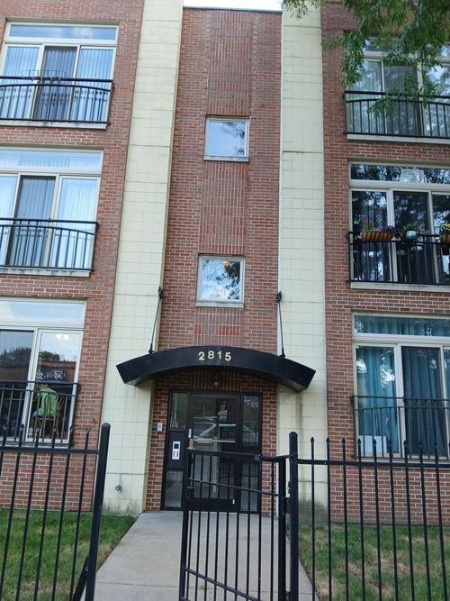 apt-1e-2815 Howard St, Chicago, IL, 60645-1200 | Card Image