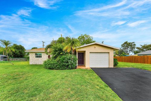3150 Pinehurst Dr, Lake Worth, FL, 33467-1416 | Card Image
