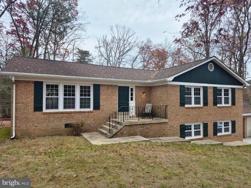 4665 Duley Dr, White Plains, MD, 20695-3115 | Card Image