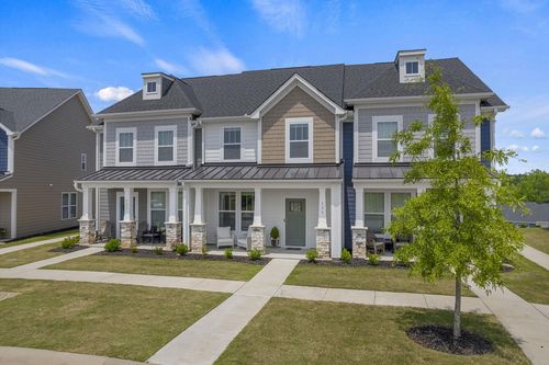 131 Dalmatian Dr, Spartanburg, SC, 29307-1082 | Card Image