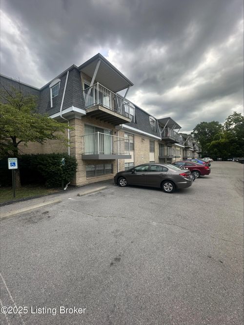 116-165 Thierman Ln, Louisville, KY, 40207-5055 | Card Image