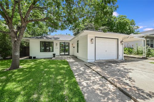 2709 W 49th 1/2 St, Austin, TX, 78731-5001 | Card Image