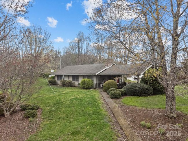 Sloping backyard | Image 31
