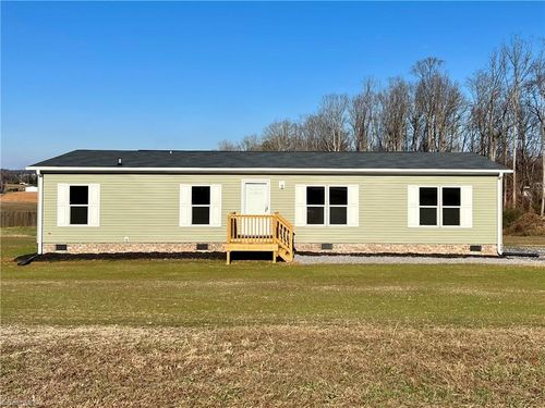 174 Trivette Rd, Harmony, NC, 28634-9316 | Card Image