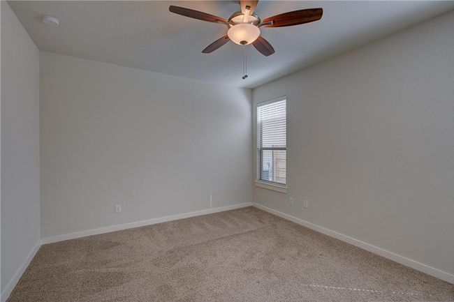 APT-11 - 2001 Faro Dr, Condo with 3 bedrooms, 3 bathrooms and null parking in Austin TX | Image 12