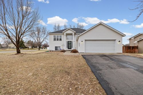 4655 Pondview Dr, Big Lake, MN, 55309-8215 | Card Image