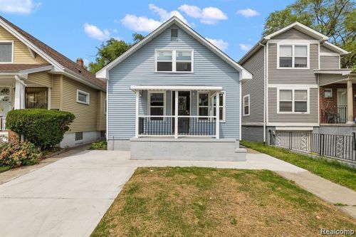 15875 Holmur St, Detroit, MI, 48238-1382 | Card Image