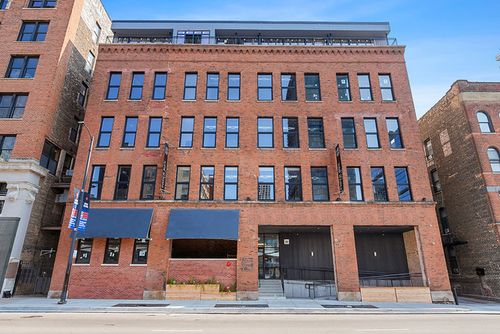 103-153 W Ohio St, CHICAGO, IL, 60654-4785 | Card Image