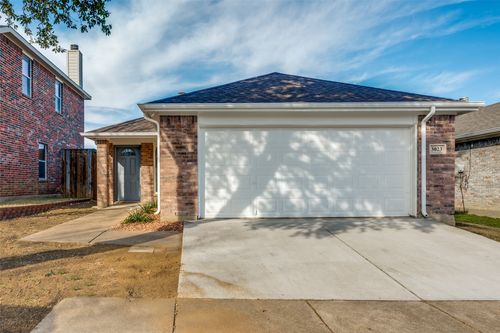 3023 San Martin Dr, Arlington, TX, 76010-3757 | Card Image