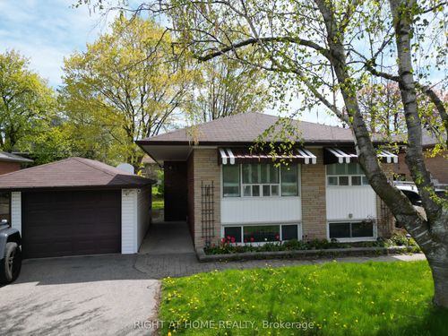 27 Sussex Avenue, Richmond Hill, ON, L4C2E5 | Card Image