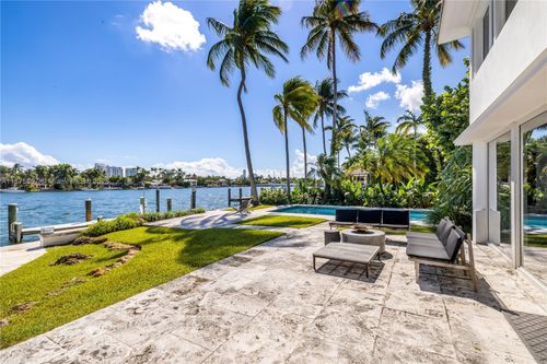 625 E Dilido Dr, Miami Beach, FL, 33139-1237 | Card Image