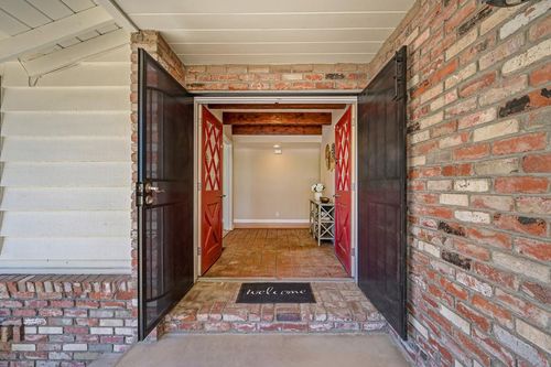 2180 Carol Ln, Roseville, CA, 95747-9208 | Card Image