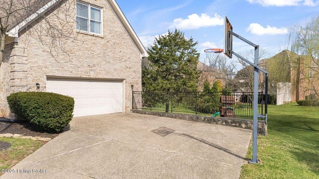 1203 Winding Creek Pl, House other with 5 bedrooms, 4 bathrooms and null parking in Louisville KY | Image 53
