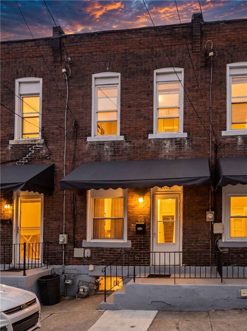 2016 Tustin St, Downtown Pgh, PA, 15219 | Card Image