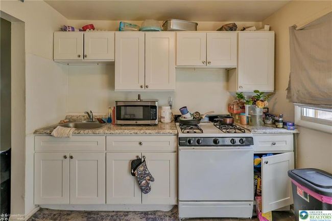922 Spruce St, House other with 3 bedrooms, 1 bathrooms and null parking in EASTON PA | Image 15