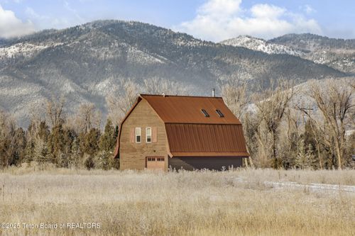 863 Snake River Rd, Swan Valley, ID, 83449 | Card Image