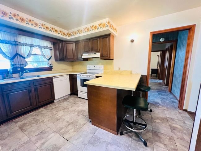 28320 State Highway 1, House other with 3 bedrooms, 1 bathrooms and null parking in Effie MN | Image 12