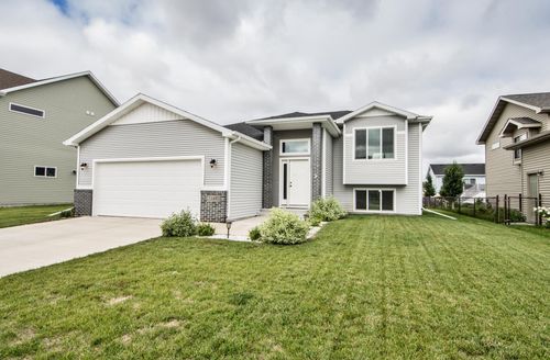 3349 27th St S, Moorhead, MN, 56560-5405 | Card Image