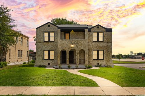 424 Club Dr, San Antonio, TX, 78201-3715 | Card Image