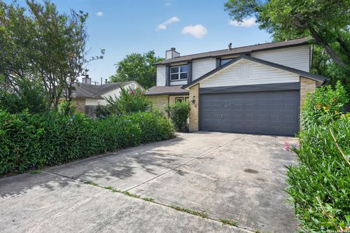 9814 Broad Forest St, San Antonio, TX, 78250-3316 | Card Image